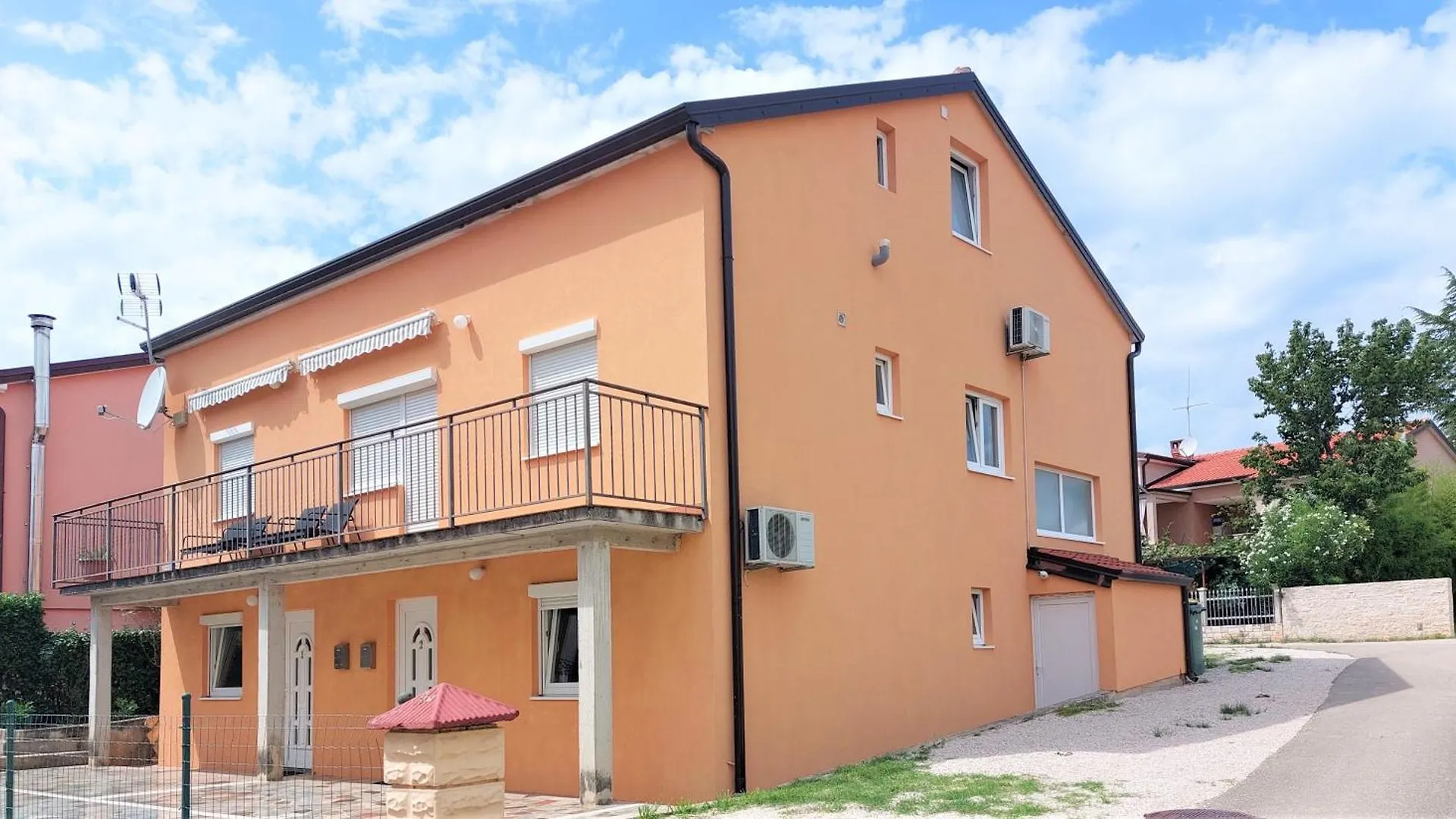 Apartment Katarina 5 Murine 0*,